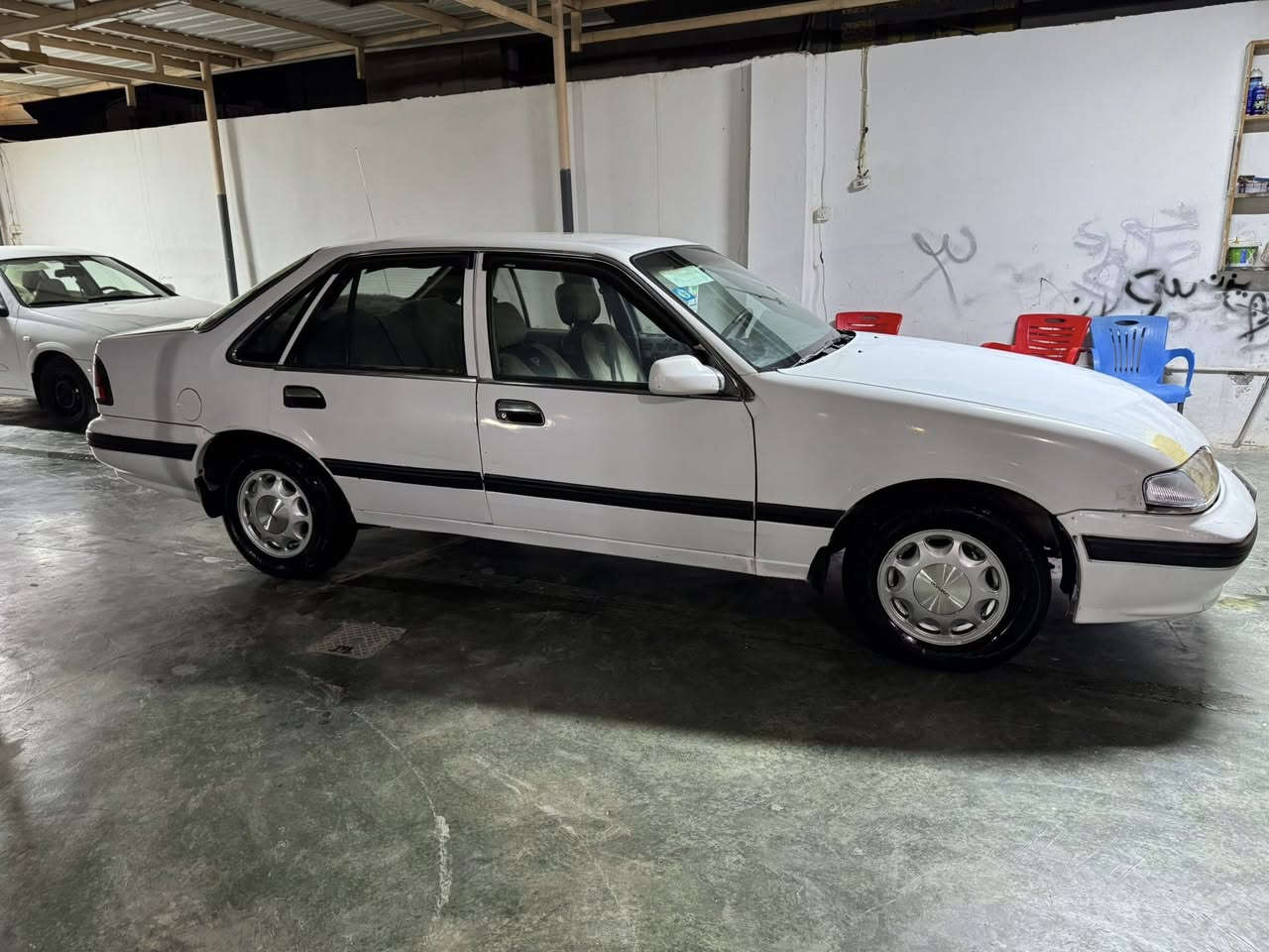 السلام عليكم من رخصة الادمن برنس موديل 1994 السيارجه جاهزه تخم تاير صدر حدادي جديد السياره جاهزه من كلشي محرك مفتوح كير عادي بدون ضربه مابيه خياس السعر 35 رقم انبار الدولي سنويه جديده تحويل مباشر لاستفسار على الرقم ***********
