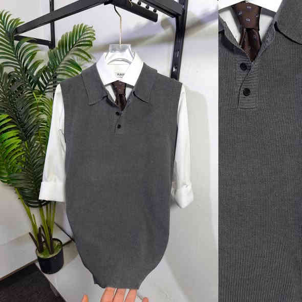 شلونهم الشباب 🔥😎

هذا اقوى يلك ممكن تلبسه هذا الموسم ✅✅
قطعة تجنن خامه وقالب وتفاصيل بسيطة وحلوه 

قياسات s m l xl xxl 3xl 

توصيل موجود 

شرفونا للمحل 🫡 موجودين من ٨ الصبح لل٨بليل

📌📌 العنوان ديوانية شارع الدغارة قرب حلويات المصطفى ازياء مودرن للملابس الرجالية ***********
