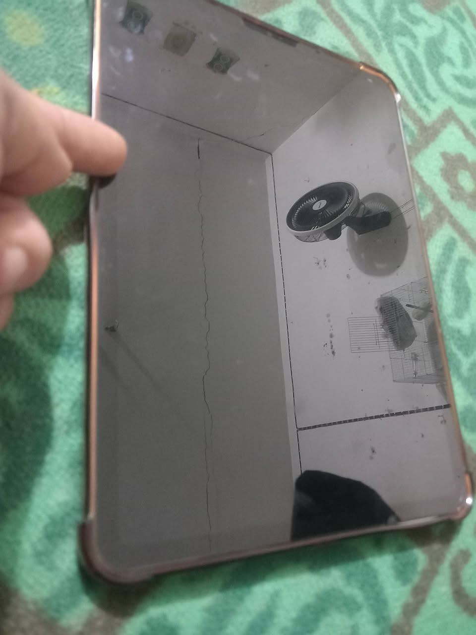 ***********
11 برو جهاز نضيف  استعمال شخصي لا العاب ولا فيديو فقط تصفح ومونتاج جهاز نضافته 100% بي فطر بلحساس خفيف لا ماثر على الجهاز ابدا بطاريه 96
ذاكره 128
جيل الثالث
نموذج 1m
عنوان ربف الشطره
سعر 450
هاتف ***********
