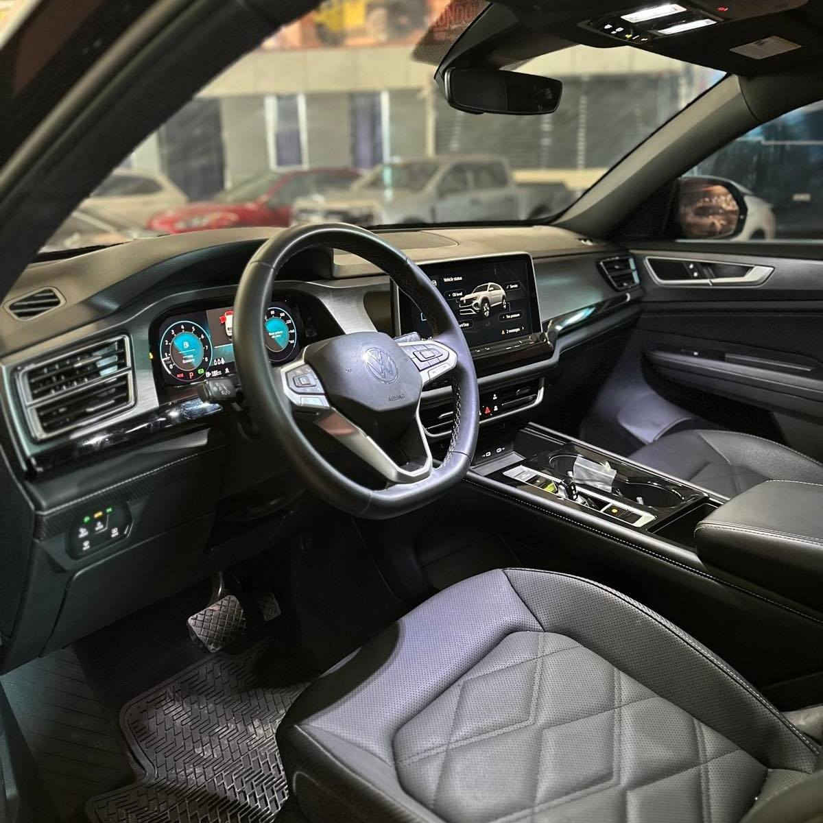 ڤۆڵگسواگن ئەتڵەس کرۆس سپۆرت 2024 مواسەفات SE 4mation  
دەبڵ اکسل
پانۆڕاما
شاشە گەورە گێچ ئەلکترۆنی
کوشن جڵد و کارەبا و هیتەر
بەسمە و شەخال
سنوق شەفت 
زۆر مواسەفاتی تر 
سەیارەکە تازە و جوان  و بێ کێشەیە 
کاتییە و ٢ مانگی لەگەڵە
هەموو گیانی بەشەرت 
چاملخ و نیو بۆنیتی بۆیاخە بێ ناو گرتن 
بەس ئێرباگی سوکانی تەقیوە 

سـعـر : لە کۆمێنت داوابکە ڕاستەوخۆ بۆت دێت 📥 

گێر و مەکیەنەی بەشەرت 
هیچ کێشەیەکی تێدا نییە 

ژمارەی خاوەنەکەی 
***********
