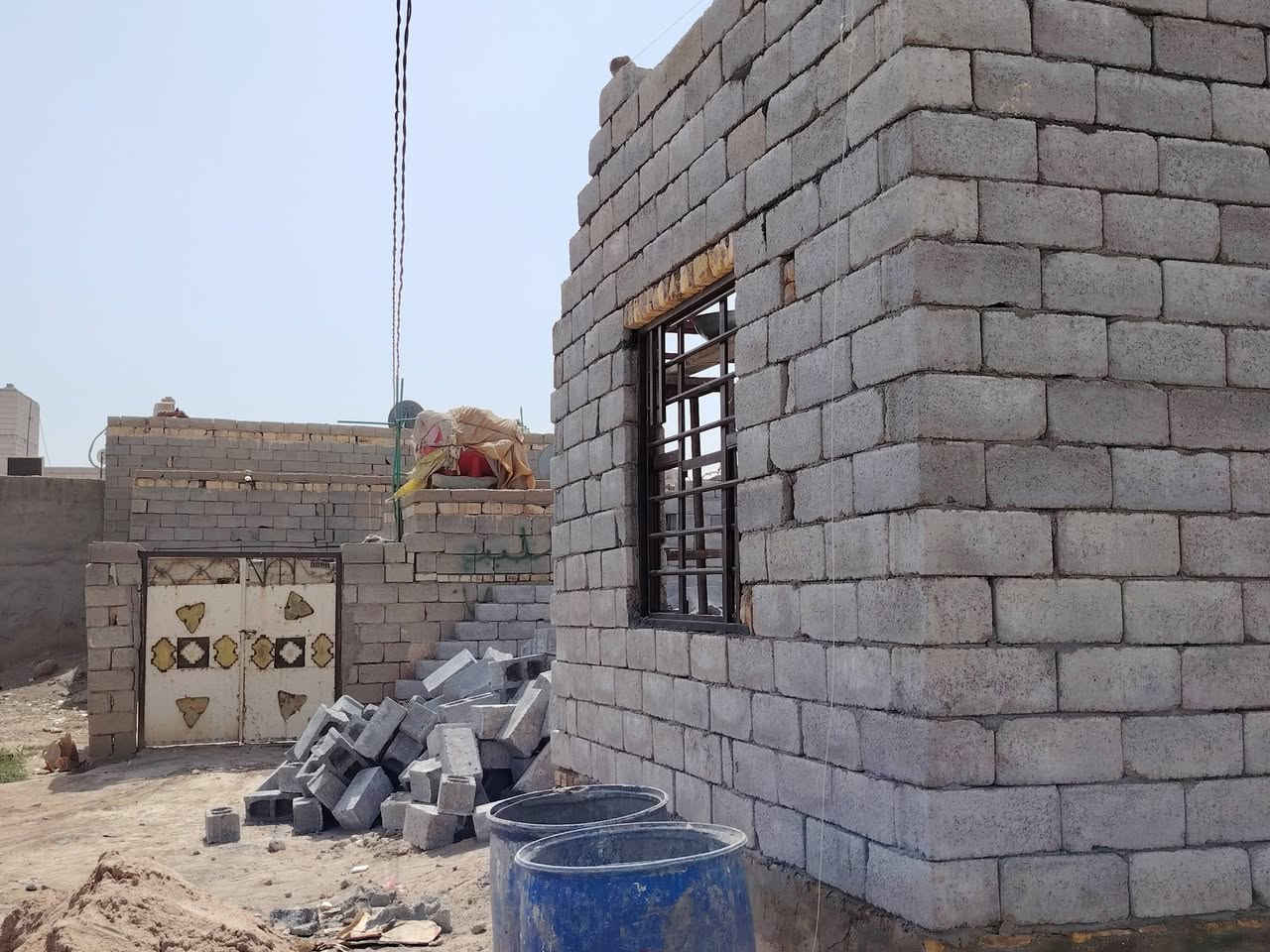 خلفة بناء نشتغل بليوميه مكطوعه عله الدبل الاستفسار ***********
