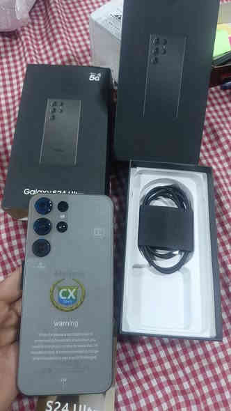 سلام عليكم هذا تلفونات مال امزون للبيع

***********
