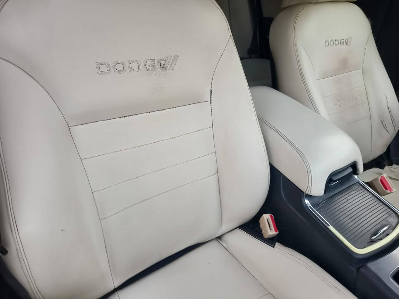 ١٤ اصل السيارة اجره 
مكفوله گص وعيب شرعي 

جاهزه 

بيع او مراوس  

***********
