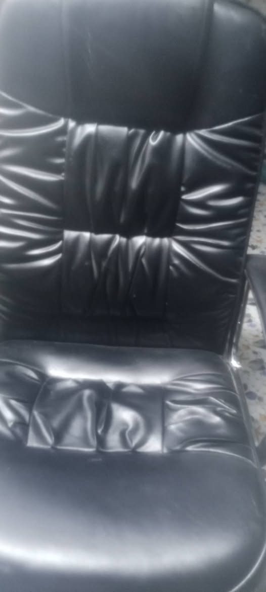 ماطور مبرده حجم 3 ونص نحاس بلادي مامصلح ونضيف سعرا 45 وكرسي 30 وميز 10


**إذا كنت صاحب هذا الإعلان وتريد حذفه لأي سبب، رجاءا أرسل رسالة إلى الدعم الفني**