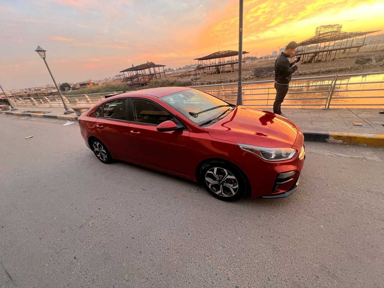 فورتي موديل 19 كير اي تي حادثه دعاميه وقليل من الصندوق رادار امامي تحديد مسار السياره نضيفه جدآ على وضع الشركة  سعر 154 رقم تلفون ***********
