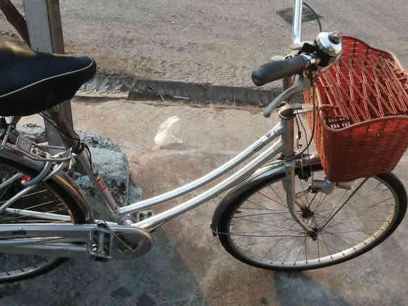 سلام عليكم بايسكل للبيع حجم ٢٦ نضيف فول سعره 85 الف عنوان بعقوبه تحرير *********** الاتصال
