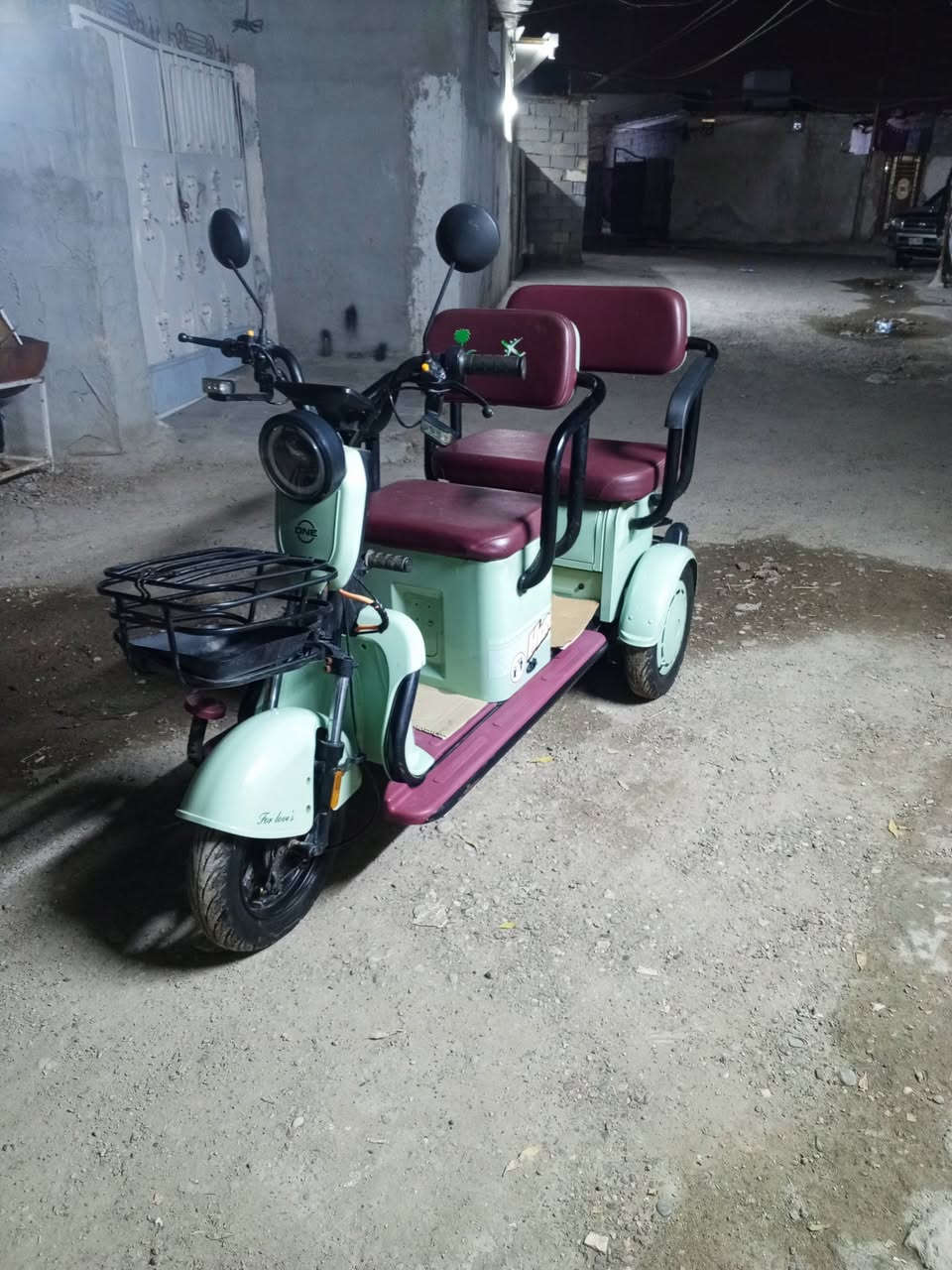 سلام عليكم عندي دراجه شحن كبار سن وذوي لحتياجات لخاصه 6
باتريات جدد امنت الله دراجه جديده وسعر700 وبيهه مجال حك جيه العنوان بغداد حي العدل هاذه رقمي ***********
