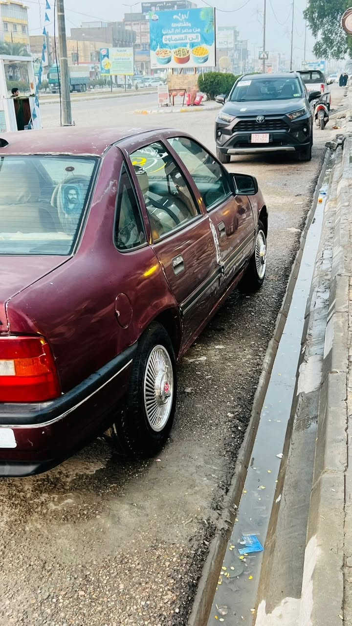 اوبل. 91 تبريد مكينه 1600 رقمها قادسيه  سنويه لل 27 السعر 28 وبيها مجال مكاني السماوه مركز  ***********
