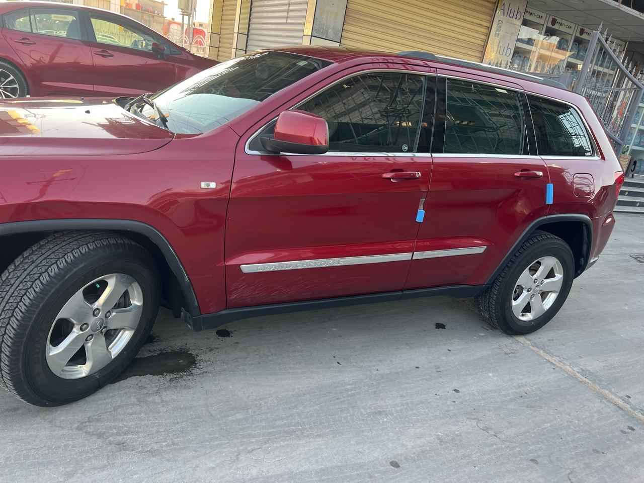 جيب شيروكي لاريدو (2012) 
خليجي

بنيد وجاملغ ايسر صور الحادث مرفقة
دواخل رصاصي كما موضح بالصور
الايرباك سليم 100 بالمية
ماشية 200 الف كم
المحرك 3600
تخم تاير جديد دنلوب
حدادية 50 بالمية
تبريد شغال
كير ومحرك تمام

الـسـعـر لايك واكتب تعليق (1)

مكاني: البصرة يس خريبط
للاستفسار الاتصال على: *********** البصرة, العراق
