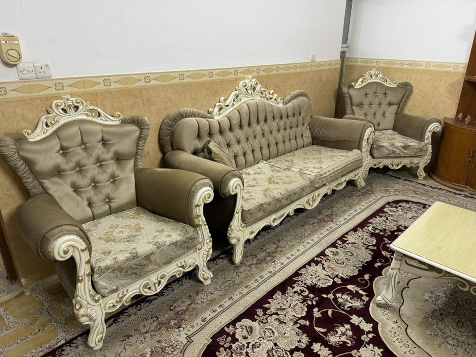 سلام عليكم
تخم ملكي للبيع 
التخم في حاله ممتازه جدا 
سعره ٧٥٠ الف وبي مجال 
مكاني النجف الاشرف 
***********
