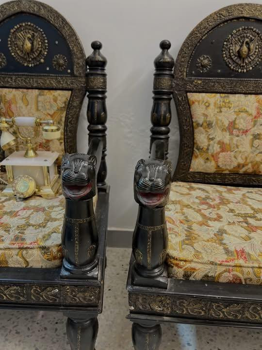 نص تخم هندي عمل يدوي قديم تنزيل نحاس و مرصع بالاحجار الكريمة 
للطلب و الاستفسار يرجى مراسلة الصفحة أو التواصل على الرقم 
***********
، العنوان بغداد - الكسرة قرب ملعب الكشافة ، يوجد لدينا توصيل 
#اكسبلور #انتيكا #تحف #لوحات #بغداد
