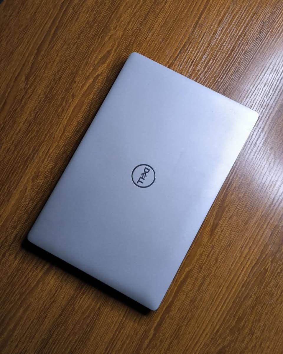 لابتوب للبيع
مناسب للبرامج الهندسية و الطباعه و التصميم 
كور فايف 
جيل 11
رام ١٦ كيكا
هارد 512GB كيكا نوع Ssd M.2
كارت شاشة داخلي ٨ كيكا
حجم الشاشة ١٤ انج 
شاشه لمس 
شحن اقل شي ساعتين
شاشه ips
سعرها ٥٠٠ الف


**إذا كنت صاحب هذا الإعلان وتريد حذفه لأي سبب، رجاءا أرسل رسالة إلى الدعم الفني**