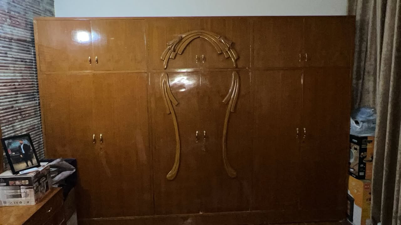 للبيع ٤٥٠وبيها مجال بسيط الاستفسار ***********
