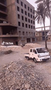 ونش بنزين • تصعيد مواد بناء • طابق١-٢٠