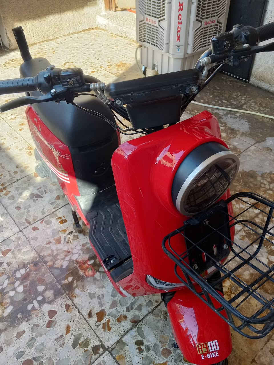 سلام عليكم باسكل شحن R900 لبيع السعر 300 مكان كربلاء حي العسكري العابد الرقم ***********
