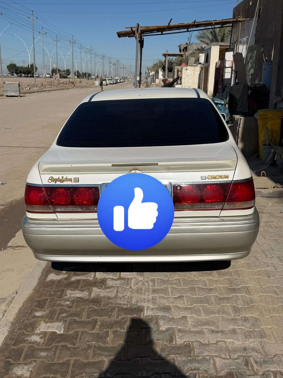 السلام عليكم سيارة جنون موديل 2001
أصولية (أصولية) رقم بصرة( انكليزي) وباسمي مكاني البصرة 
السيارة حدادية (جديدة جديدة جديدة)
التبريد والتدفئة شغالين 100%
مكينة ديفور الجبير
السعر 143 وبيها مجال بسيط كلش
السيارة خير من الله وما محتاجة شي
رقمي (***********)
