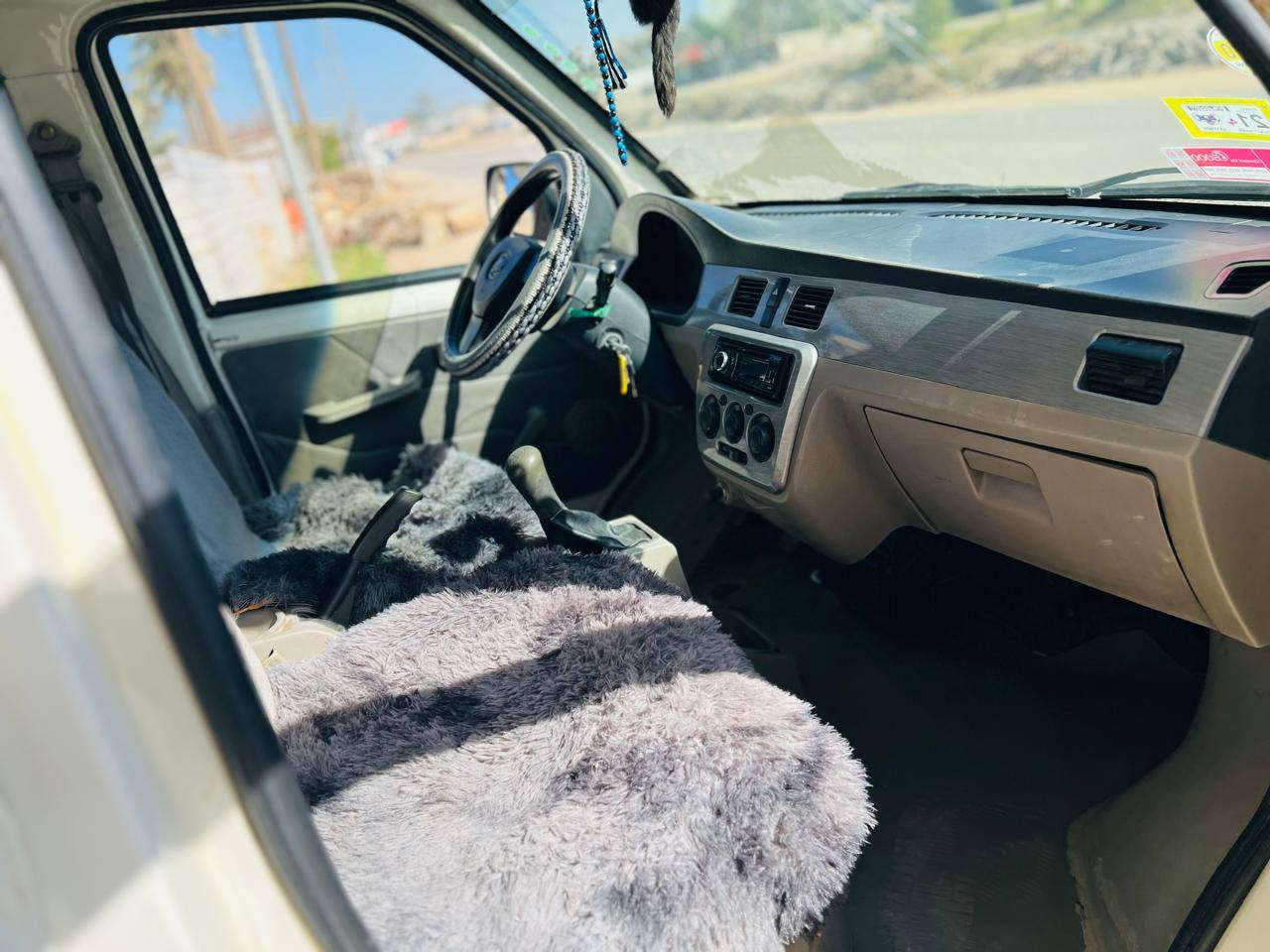 ﷽
السلام عليكم اخواني الاعزاء للبيع فقط ليفان باص 10 راكب لون أبيض موديل 2013 مال مزاد وزارة الداخلية مكينه مسبوشي السياره ع وضع الشركه كير مكينه حداديه تخم تاير غرفه كله جديد بدون صبغ وضربه مال استخبارات ترقم بغداد وكربلاء كتاب المزاد بسمي اسوي وكاله للمشتري السعر 35$ 
المكان كربلاء الحسينيه 
رقم الهاتف***********
