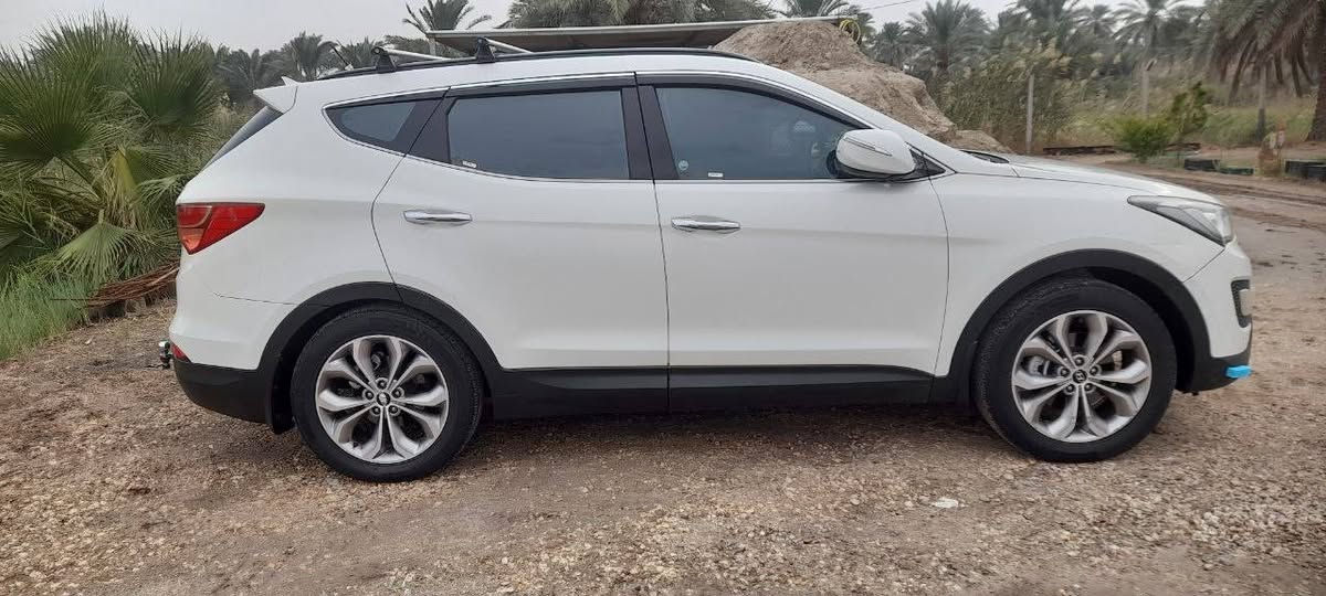 سلام عليكم سنتافي للبيع موديل ٢٠١٣ فول ماعدا البصمه بنو راما ..5 ويل كب تخم تاير جديد ... مكفولة .....المزيد من المعلومات الاتصال على الرقم الموجود.. ***********.... السعر ...155 وبيه مجال
