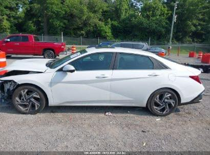 السلام عليكم
هونداي النترا ٢٠٢٤ لون ابيض لمتدد مرقم بابل

حادث نصف البنيد بدون دواخل 

الموصفات فتحة حساس امامي خلفي اربع كامرات كشنات جلد شاحن وايرلس صور الحادث مرفقه بالمنشور

الموبايل ***********

السعر ١٩٥
