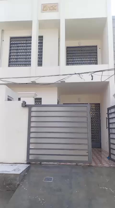 بيت للبيع مساحه ١٢٥ عدد الغرف ٤ طابقين زيرو قرب جامع مكيه حي الدوانم شارع تبليط   
                         

        ■■■■■■■■■■■■■■■■■■■■■■■■
           للإستفسار أكثر يمكنم التواصل عبر رقم الهاتف 
                ☎️ ( *********** ☎️  
        
  🙋‍♂️ مكتب السهل الاخضر للعقارات الضباط الثانيه 🏡
