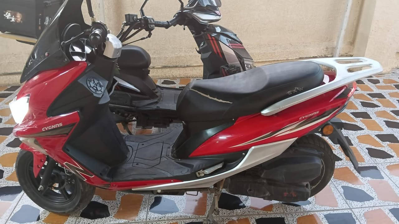 سلام عليكم دراجه حلوه خير من الله محرك مكفول الولد راعيهى ندعم بيهى صار سنه وابو حلف عليه ويريد يبيع لحد يتصل يسئل اوراق ماكو ولا اعرف محركهى شكد او شسمهى مكانهى صلاح الدين الضلوعيه وسعر الكفر 75 ***********
