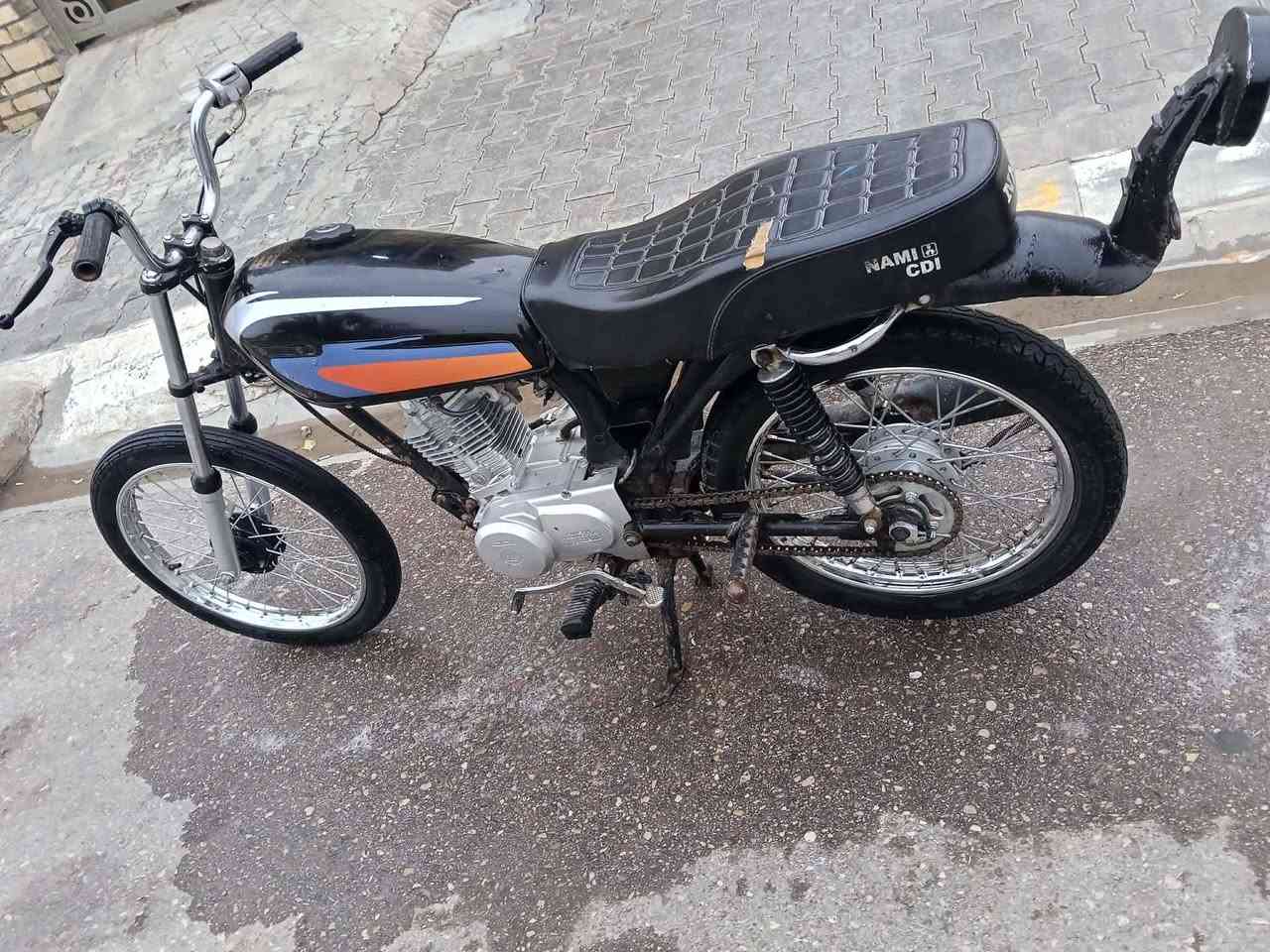 دراجه اللببع شاصي 15 مكينه سيجنامه 21 الستفيار عله رقم***********
