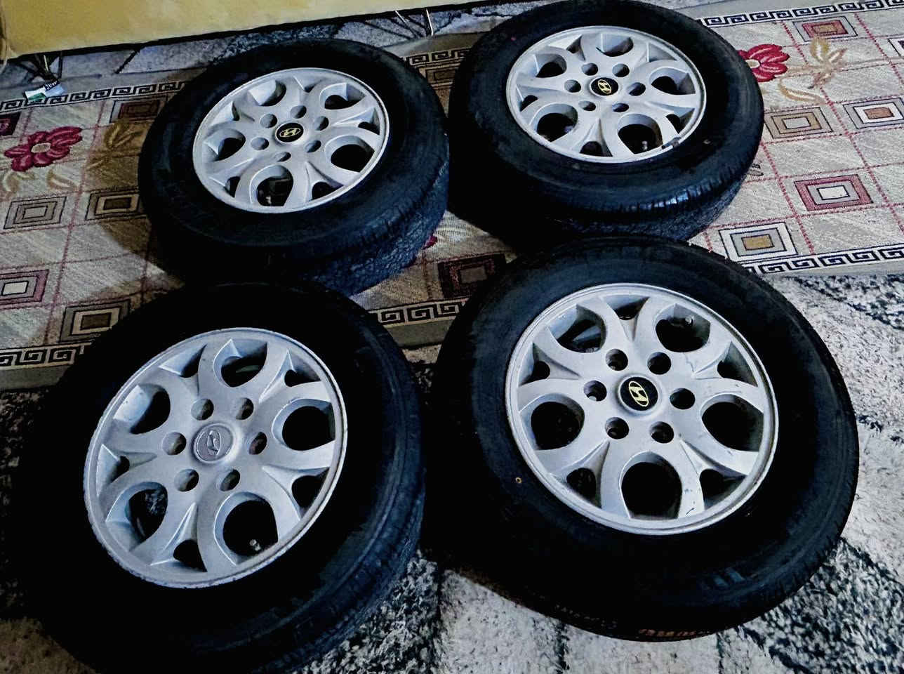 السلام عليكم. مكلف بالنشر للبيع ويل 16 مع التايرات سياره ستاركس التاير صــآر اسبوع من شديته المكان الناصرية قضاء النصر الاستفسار على 
الرقم***********
