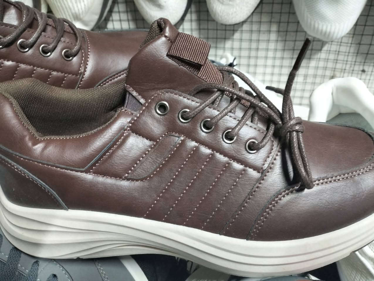 باله جديده درجه اولى حي التحرير مقابل جامع ال البيت بل فرع السايدين مال قوزي الصقال اول شارع عل يمين اي استفسار عل وات ساب أو مازنجر رقم ***********
