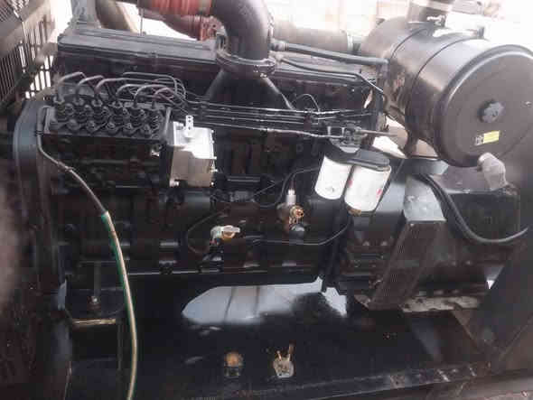 سلام عليكم عندي مولد مكينه كمنز ٢٤ ولف توليد٢٥٠ كيفي  نحاس اصلي ستفسار نتصل عله رقم ***********
