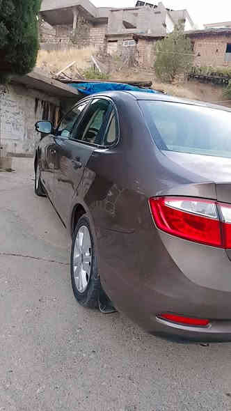 بەناوی خودای بەخشندەی میهرەبان

 شیری 2016   ڕەنگ باینجانی  
چوارتایەی خاوێن و تەبرید گەرمی و ساردی لە سەر سویچ 
گێڕ و مەکینەی بەشەرتی فیتەر 
  و نەکراوەتەوە   سێ پارچەی سبوغە 
سعری 59 گەڵاو معامەلە 
شوێن /چۆمان 
کۆڕەک واتس ئەپی لەسەرە
***********
