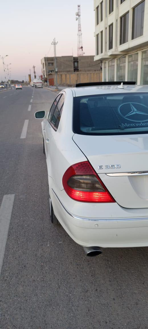 مرسيدس موديل W211 2009
E350 وارد امريكي داخله كلين 
بس بيه طخات داخل العراق 
تبريد ثلج 
كراسي كهرباء 
تدفئه بالكراسي 
سلايد روف 
تثبيت سرعه 
اتوه هولد 
مقاعد ٣وضعيات خزن 
گير ٧ نمر تبي ترونك 
ستيرن كهرباء 
ويل كب ١٨ أصلي رياضي 
بريك AMG مع الفلنجه 
گزوز AMG 
ثلاث وضعيات قياده s
شفتات استيرنك 
بيع مستعجل ١٣٥  وبيه مجال قليل إستفسار *********** 
بي وتساب أيضآ
