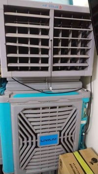 للبيع هاي المبرد ه مشتغله شهر واحد ومتروكه السعر ٣٥٠ للاتصال ٠٧٧١٨٧٦٩٨...