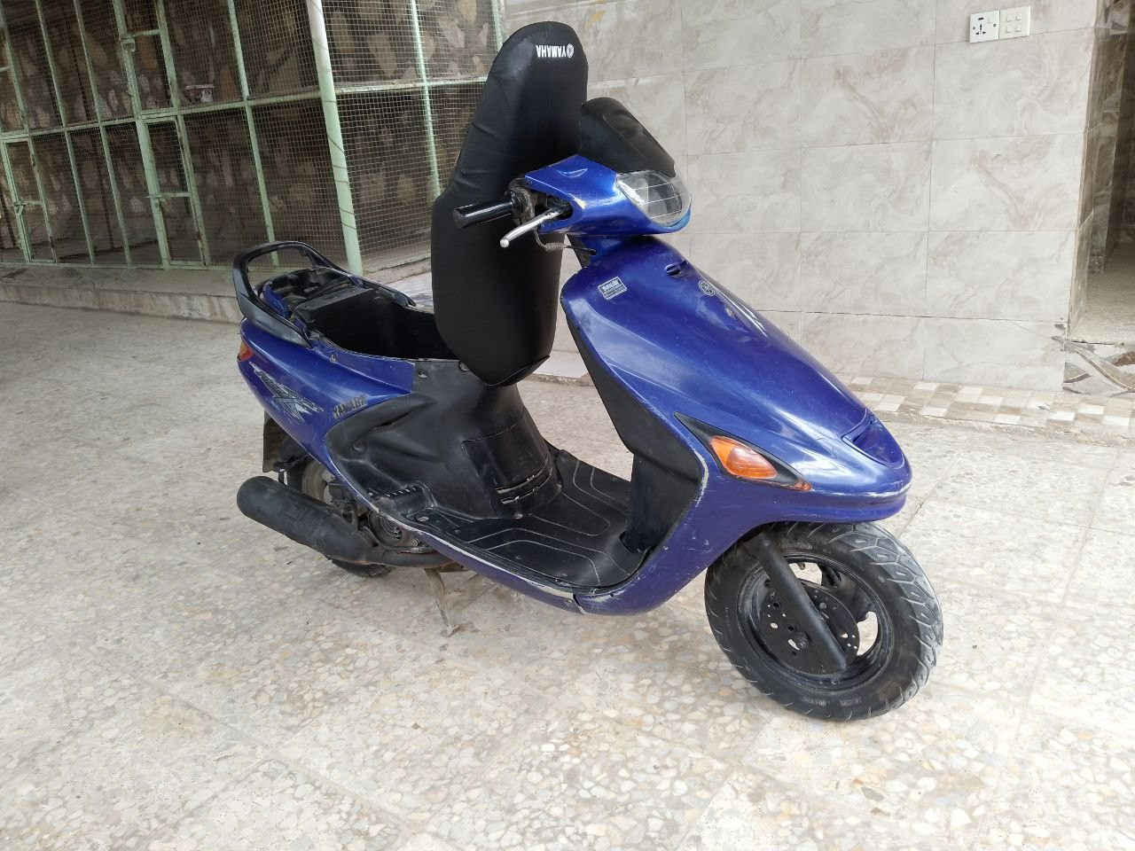 السلام عليكم 
فراشه فحل دسك
دراجه كله بلاديه وجديده كفراته نضاف 
دراجه مال جناي 
نكره سلف هندر لايتات كلشي بيه شغال
مكينه بلاد خرسه لاتبخر لاتنضح 
السعر325وبيه مجال حك الجيه
مكاني حله ابو غرق
***********
