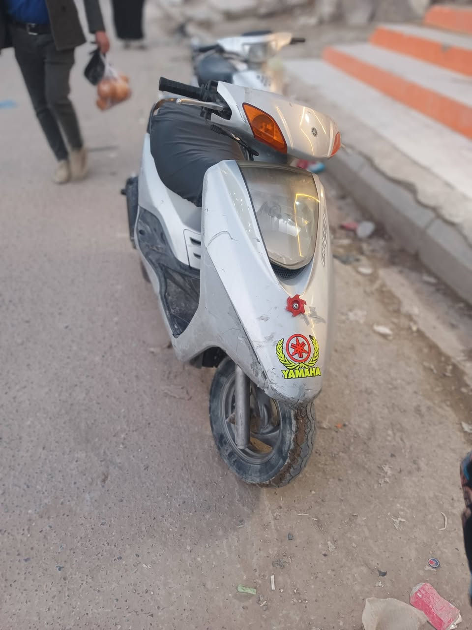 السلام عليكم خوان دراجه بريزي ياباني ما مفتوح كلشي شغال سلف هندر كهربائيات شغاله للبيع عنواني الناصريه مركز         وتساب.     ***********
