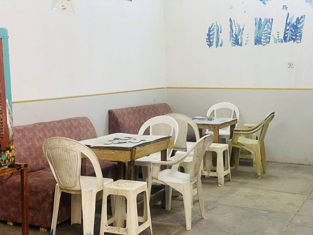 غراض كوفي كاملة للبيع او ايجار الكوفي مع الغراض ***********
