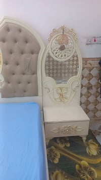 غرفة تركية اصليه مستخدمه تجي تشوف بعينك نضافتهه وتقتنع الغرفة تتكون من...