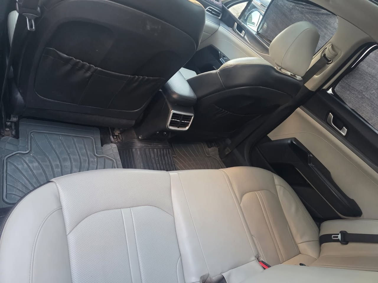 السلام عليكم كي فايف خليجي فول الفول مواصفات محرك ٢٠٠٠ دوش رقم اربيل جديد سياره جديده ومكفوله من الصبغ بيها بارد بلباب الخلفي شي بسيط السعر 190 مكاني الانبار فلوجه رقم الهاتف ***********
