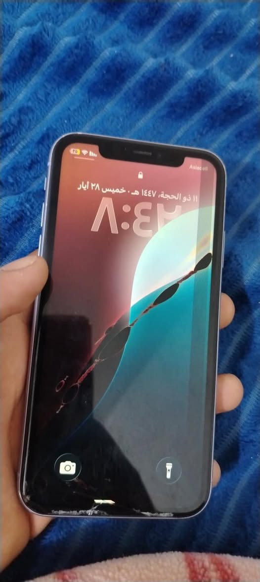 سلام عليكم ايفون ١١عادي بعده مامفتوح بس بي فطور بل شاشه مثل ممبين للبيع او مرواس وانطي فرق مكاني بغداد استفسار أكثر *********** واتساب فقط
