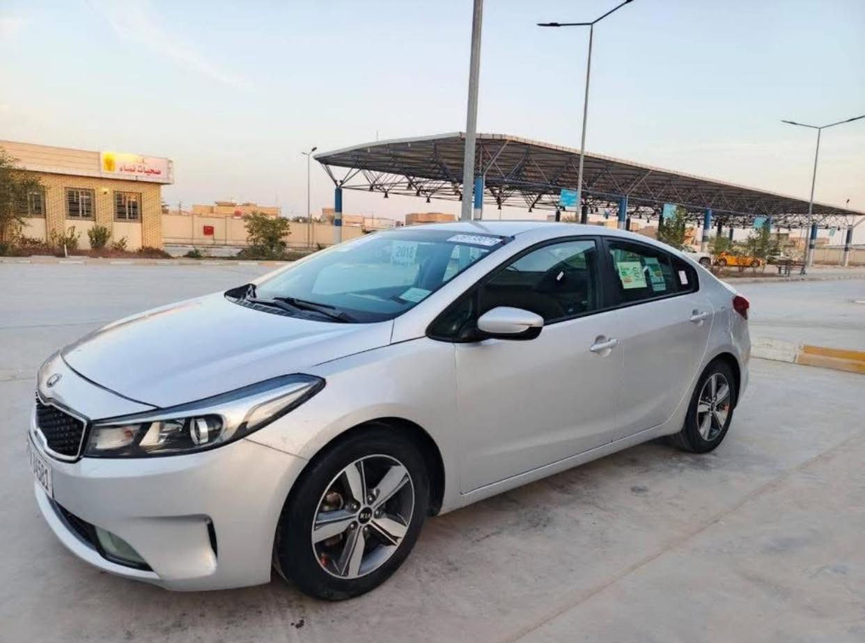 السلام عليكم 
متاح كيا فورتي موديل 2018 تبديل بنيد فقط بدون عابر السياره جاهزه من كلشي تخم تاير جديد حدادية جديدة كير ومحرك مكفولات مواصفاتها نص فول شاشة جبيره تحكمات ستيرن السيارة مال جناي كلشي ما ناقصها 

المكان الناصريه
***********
