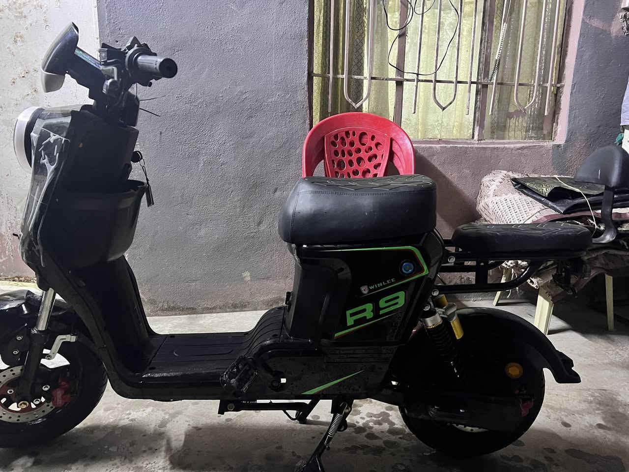 سلام عليكم عندي ماطور شحن R9 للبيع السعر 400 وبي مجال الماطور كلشي بي جديد ممبدل منا كلشي باترياته جدد وبي ضربه خفيفه انضرب بلباب العنوان موصل حي القدس مقابيل كوفي سويد ماخذو بس للشغل ومحتاج فلوسه فردت أبيعه رقمي الي يريده ***********
