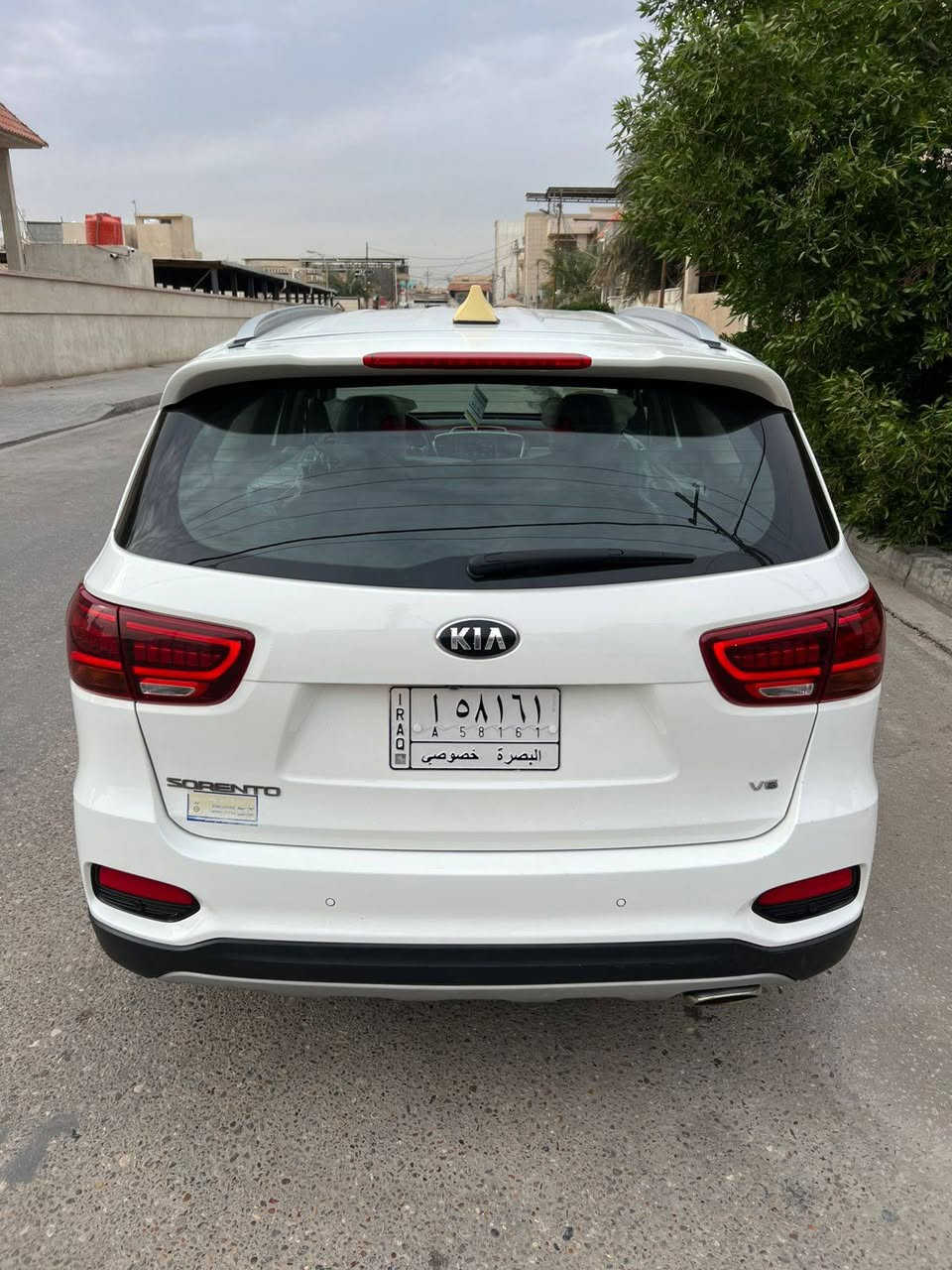 السلام عليكم كيا سورنتو 2020 فول 1/1 خمس كامرات سايد بريك دكمة 6 سلندر ماشية 55 الف رقم بصرة كفالة عامة السيارة الفحص مرفق بالصور 
السعر : 280$ 
رقم الهاتف : ***********
مكان السيارة البصرة
