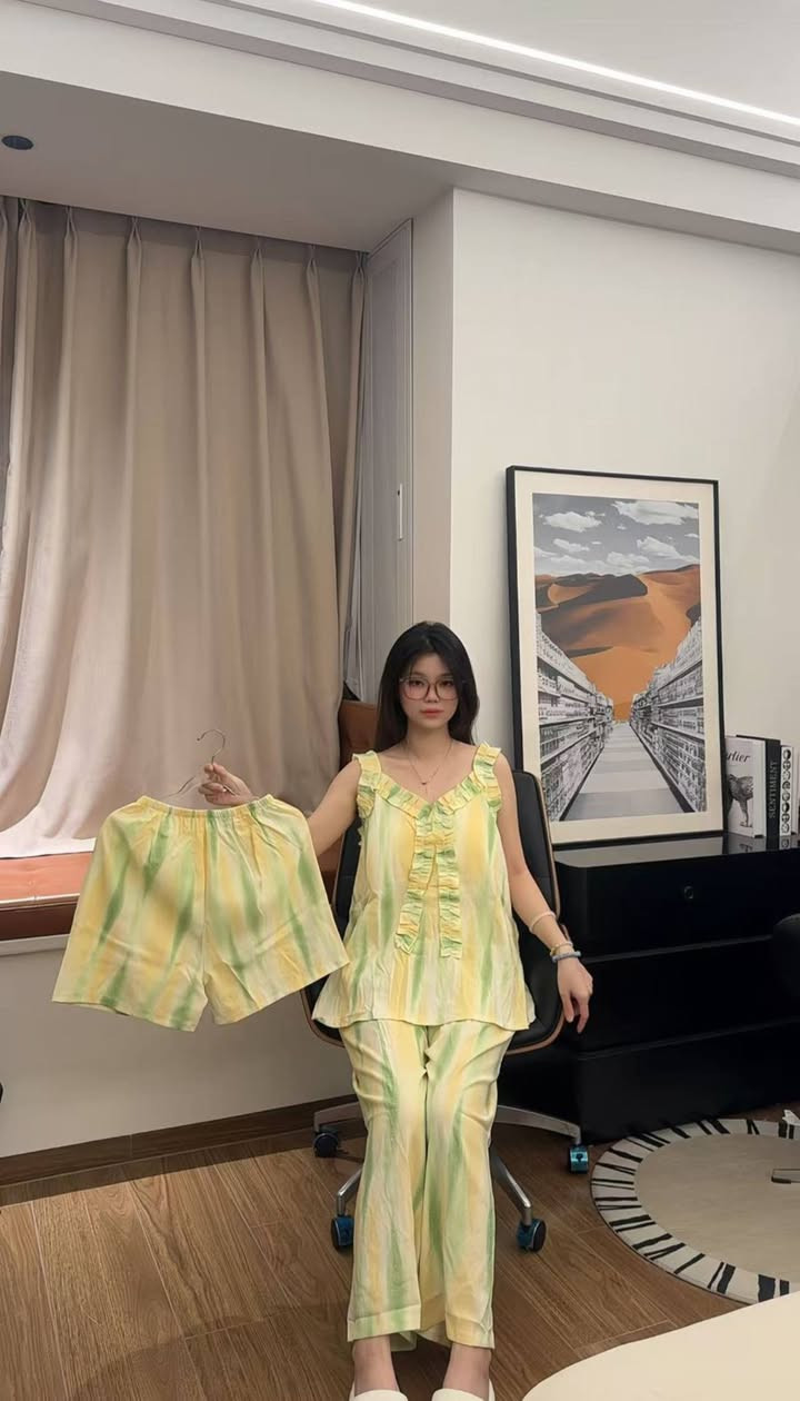 المتوفر 👆🏻

تراك كريشه 3 قطع
M L xl xxl


**إذا كنت صاحب هذا الإعلان وتريد حذفه لأي سبب، رجاءا أرسل رسالة إلى الدعم الفني**