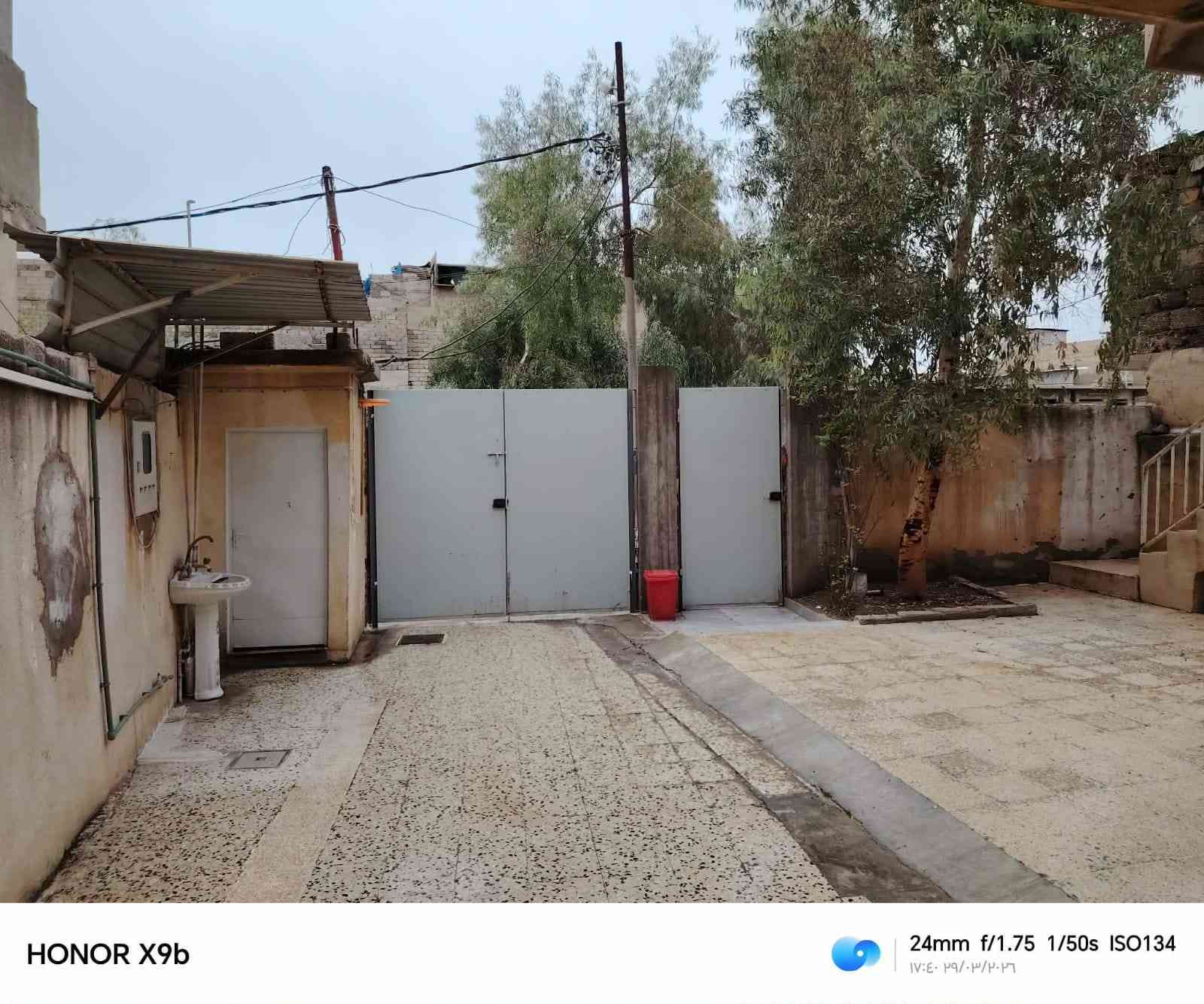 عروض مكتب أبو مهدي لتجارة العقارات
دار للبيع موصل جديده شارع بغداد قرب مطعم الجندول 

مساحه الدار ٢٢٥ واجهة ١٠نزال ٢٢ نص 

طابقين درج داخل وخارج بإسم شخص واحد صاحبو الشرعي 

كراج يسع ٣ سيارات 

يتكون من خمس غرف نوم حمام عدد ٢ 

مطبخ عدد ٢

هول عدد من٢

استقبال ومنور L

 للإستفسار الاتصال على الرقم مكتب أبو مهدي لتجارة العقارات ***********

نستقبل جميع العروض العقارية 

عنوان المكتب ٣٠تموز قرب جامع الصحابة
