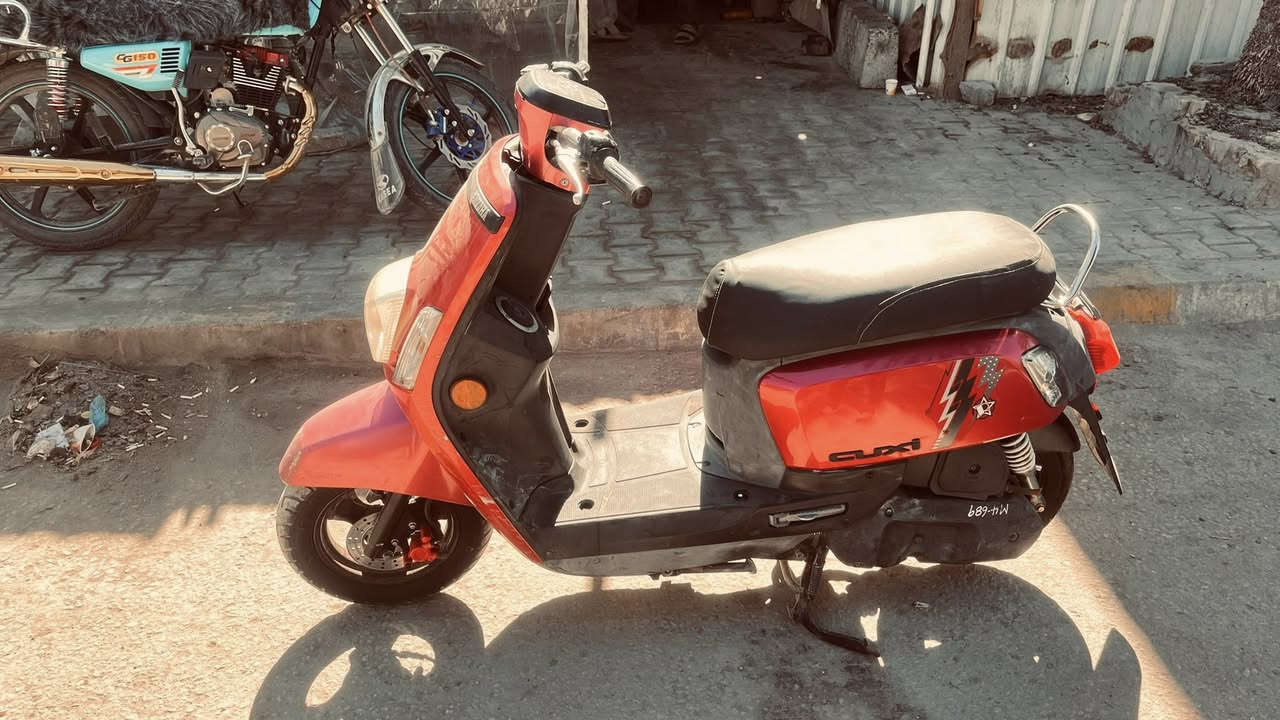 عليكم بوليسي مسطره   مصاله سبوع من نزلته بيدي ***********
