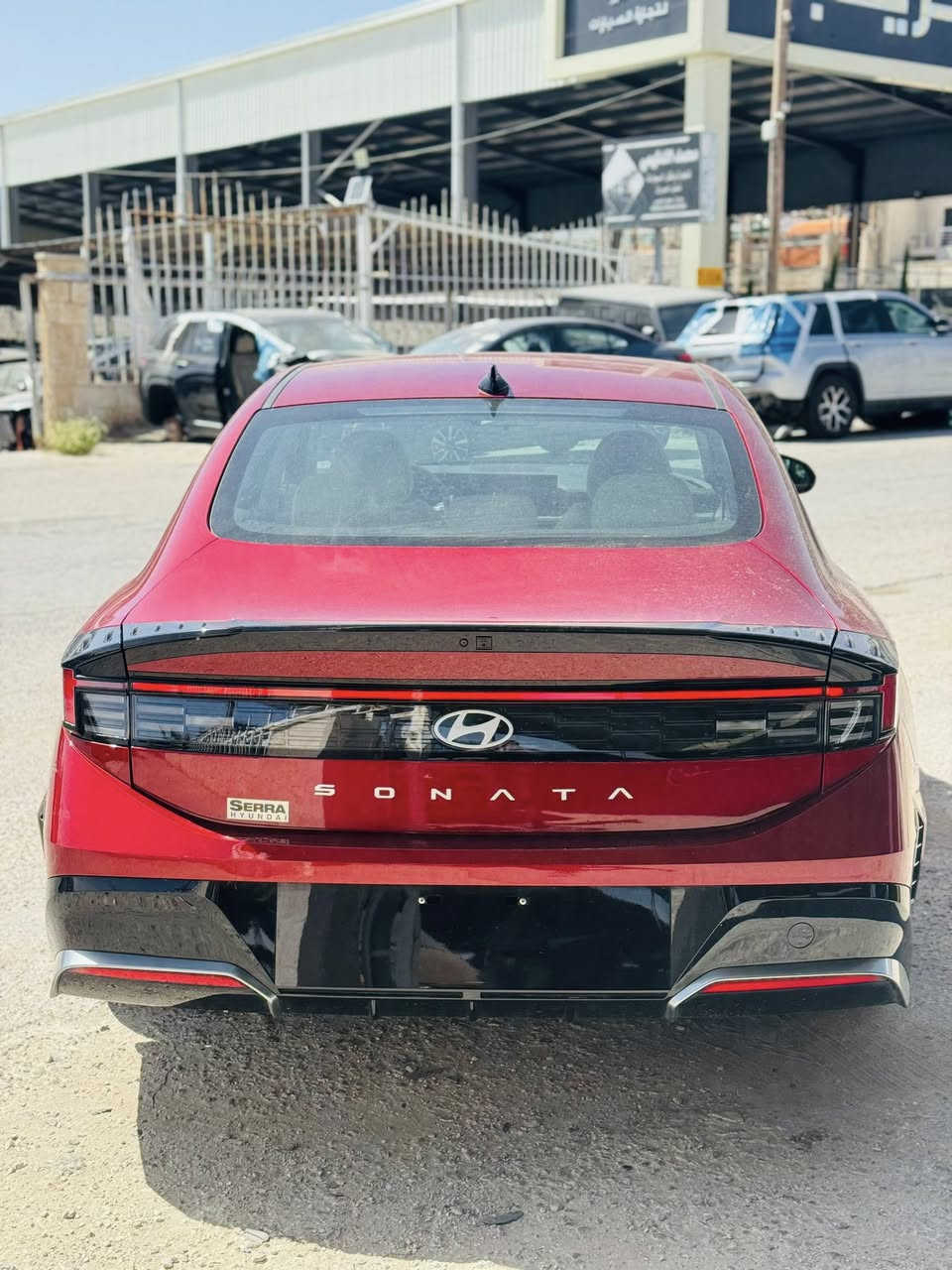 HYUNDAI SONATA 2024
سياره هاذ حادثه مثل ما موضح 

سياره يصير بيه تكحيل بل جاملغ امامي فقط 

مواصفات كرسي كهربا بصمه شاشه 

سياره موجوده ب عمان الحره

سعر سياره 15 الف دولار حره وبيه مجال بسيط 

للاستفسار *********** واتساب فقط
