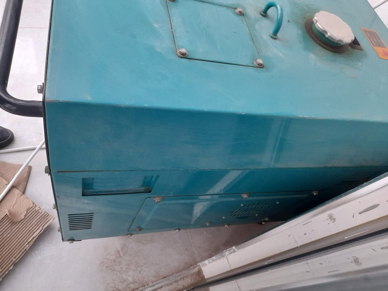 مۆلیدەی گاز سلفە ٣٠ ئەمپێر ٢٥ سافی دەدات مارکەی دارین دەسکاری نەکراوە زۆر پاک و بێ عەیبە بۆ فرۆشتن ن.کەلار بنگرد نزیک مەکتەبی بێکەس ٠٧٧٢،٢٨٢،٣٢،٣٢
