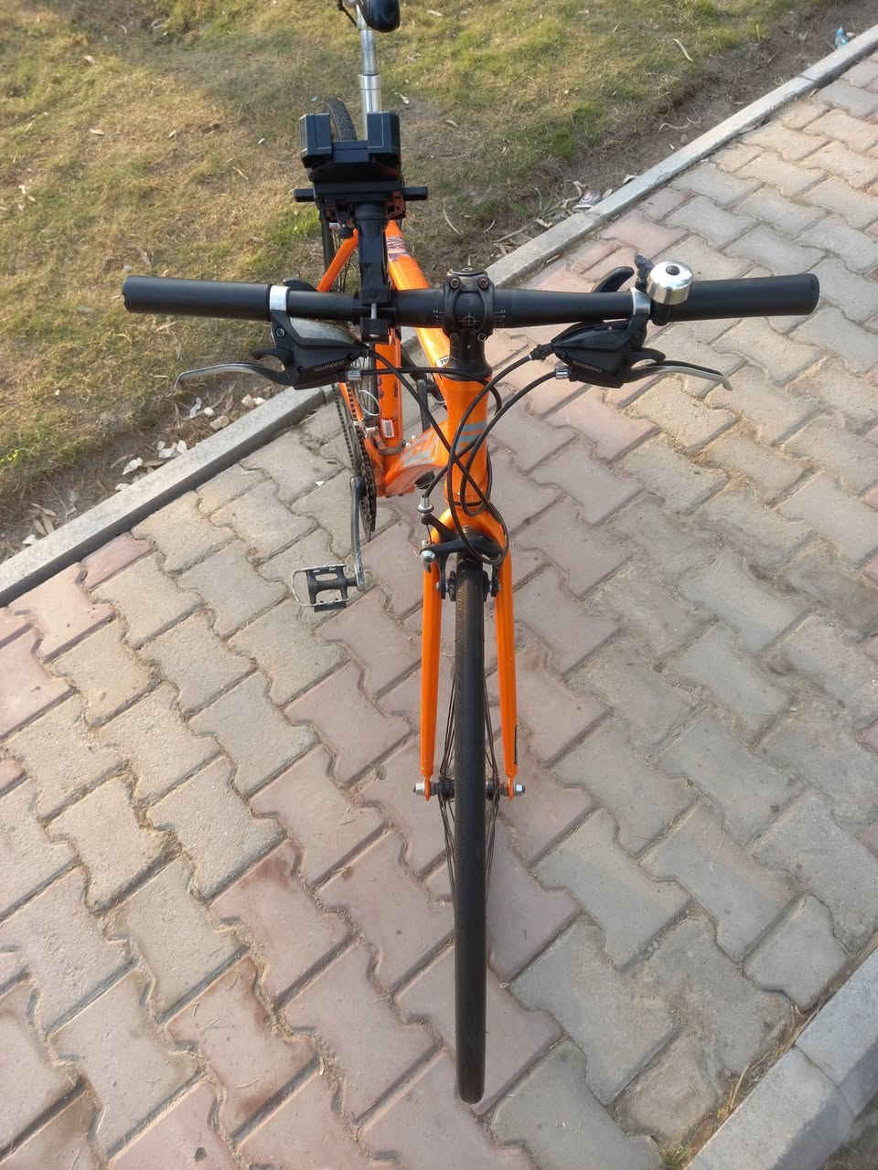 يا الله يا رزاق
سلام عليكم 700c للبيع او للمراوس
١)لشة المنيوم مضلع برتقالي حجم M 

٢)سستم شيمانو بالكامل وشغال ٣×٧ عكرب تورني 

٣)تايرات حجم 700×28 أمامي HAKUBA كتان وجوب كندا 
وخلفي كندا جديد وجوب جديد اصليات 

٤)ويالة QUANDO  أمامي عدالتة ٩٨%والخلفي ٩٥% يعني شوية 

٥)بريكات شغالات فج فحمات خلفية جدد اصليات 

٦)بوري سرج دبل 

٧)وياه خفايف ستاند بايسكل وستاند تلفون وجرص 

سعر مطلوب ١٦٥ الف 
مكاني بغداد الكرخ 
***********
