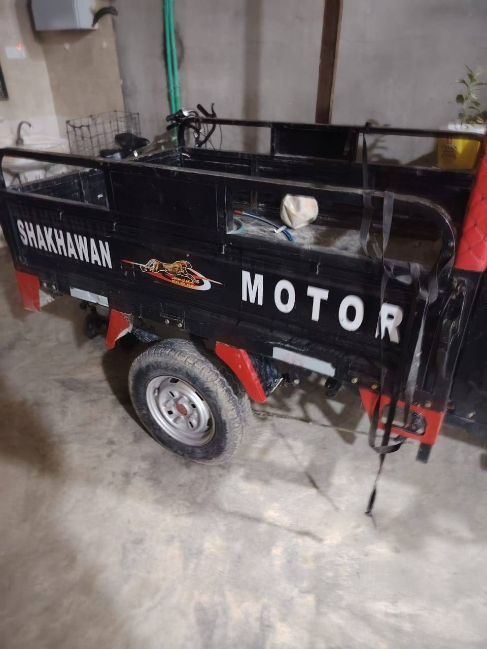 ستوته موديل 22
نظيفه ومرتبة كامله مابيهة اي نقص للبيع
اتصل هنا وشوف سعره ***********
