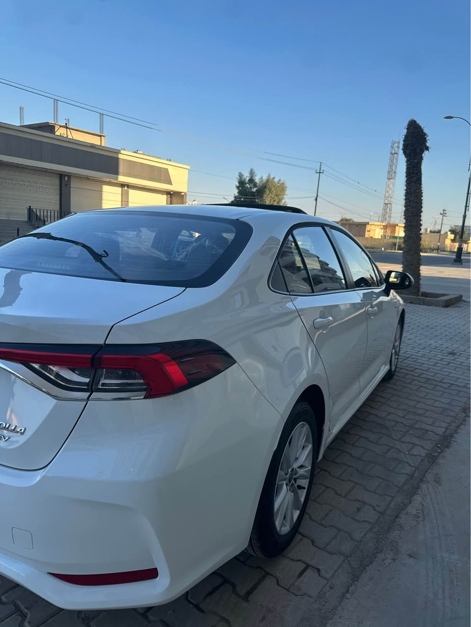 كرولا هايبرد شكل خليجي فول مواصفات صفر ماشي ٢الف كيلومتر رقم جاهز دفتر بانزين بيه 
سيارة بدون شخط بدون رضعة كل شي مابيه 
سعر ١٦٦ $
***********
*********** كركوك, العراق
