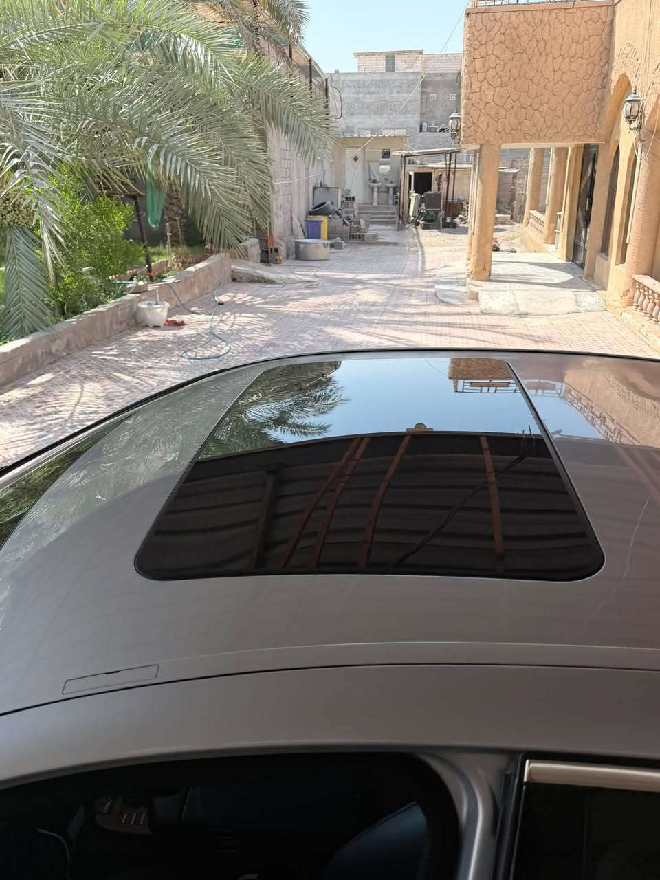 السلام عليكم
مرسيدس S350 بيع او مراوس حسب القناعه 
باب قصير وارد يابان ماشيه 187 الف كيلو حداده تخم تاير جديد ادامه كامله جديده مانقصه شي سياره جاهزه 
رقم بغداد تحويل ثاني يوم
6 سلندر بيه نص قماره صبغ اثر جراد و بخشم الجاملغ امامي بارد ع كد 4 اصابع 
معروفه مواصفات الباب قصير فول مواصفات عدا المساج مكان السياره البصره التنومه مدينه النرجس السكنيه ***********
بيع او مراوس سعر السياره 185
